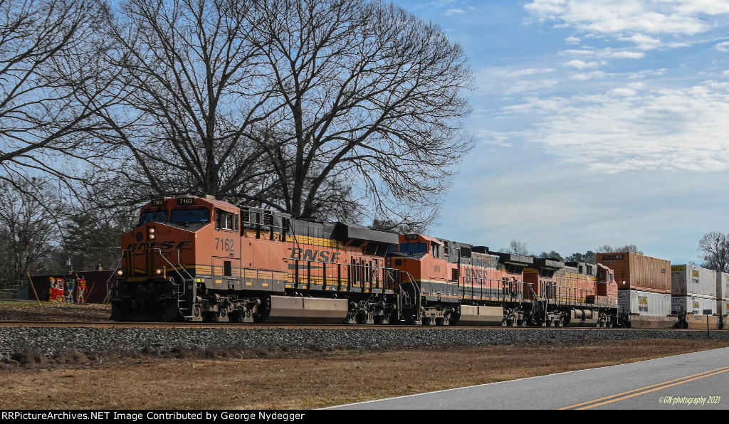 BNSF 7162